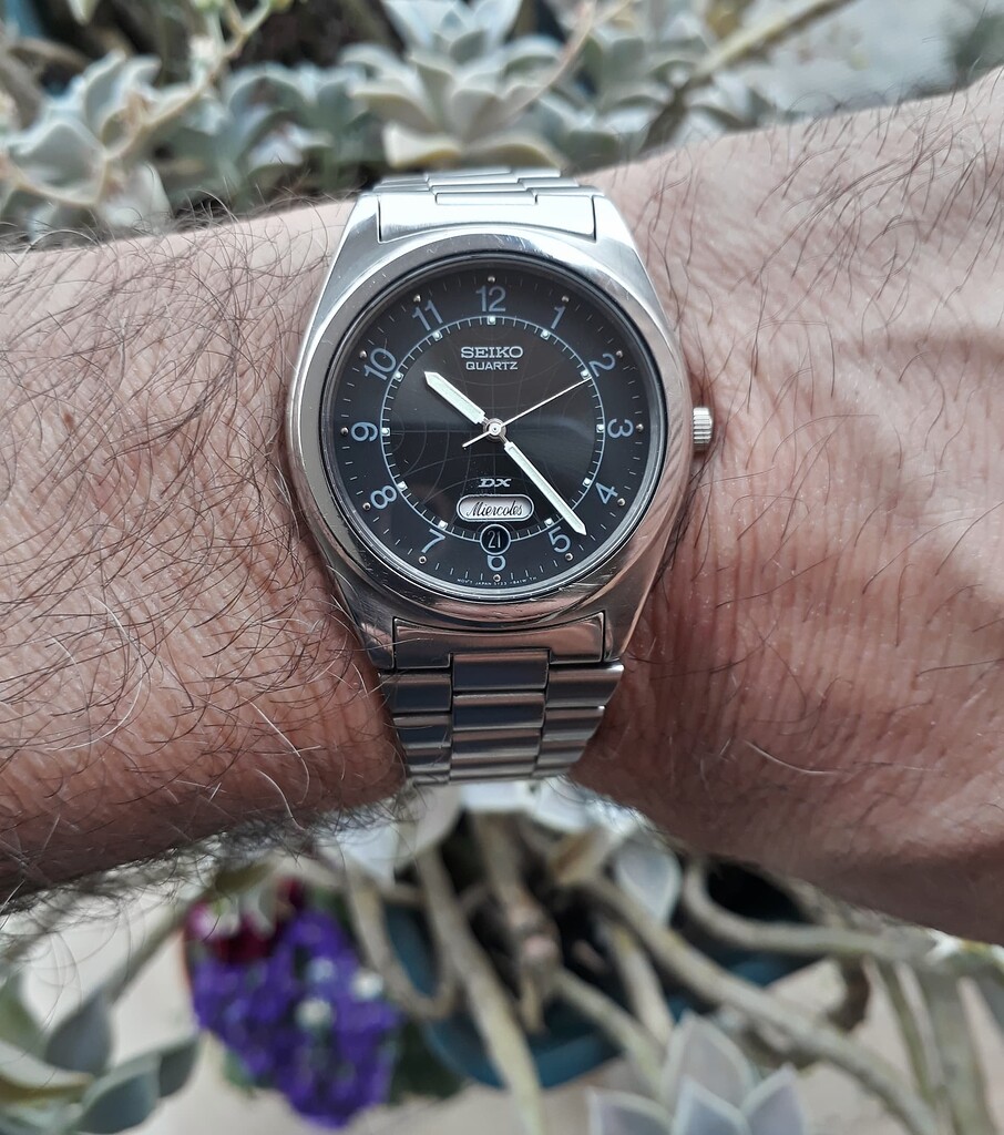 Seiko Quartz DX de 1989 interesante fechador Hablemos de Relojes